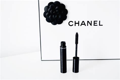 le volume révolution chanel|le volume de chanel price.